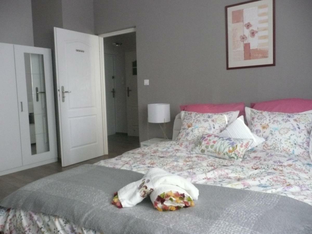Sunny Wisla River Apartment Warsaw Ngoại thất bức ảnh