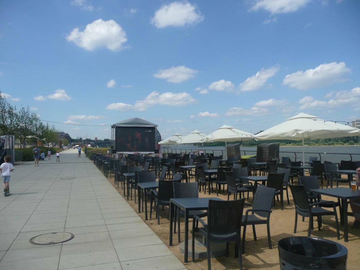 Sunny Wisla River Apartment Warsaw Ngoại thất bức ảnh