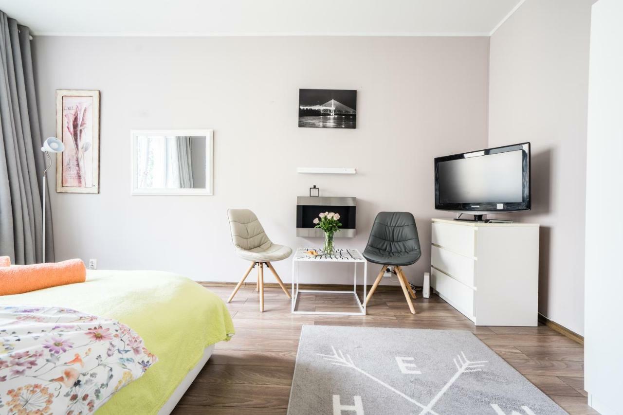 Sunny Wisla River Apartment Warsaw Ngoại thất bức ảnh